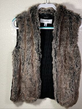 Sebby Mixed Brown and Gray Faux Fur Vest